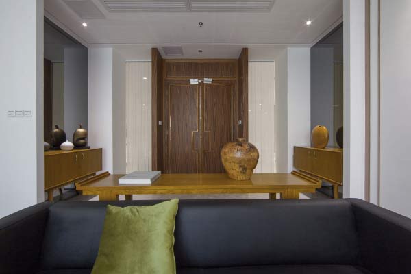 光影交錯，虛與實的對話，化有形與無形之間