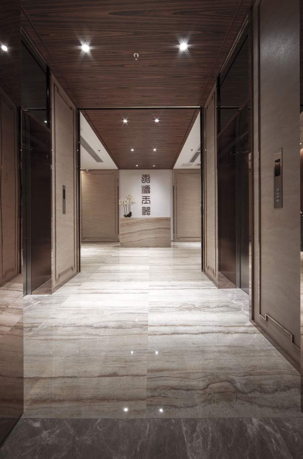 低調(diào)，內(nèi)斂，卻不失內(nèi)在的奢華