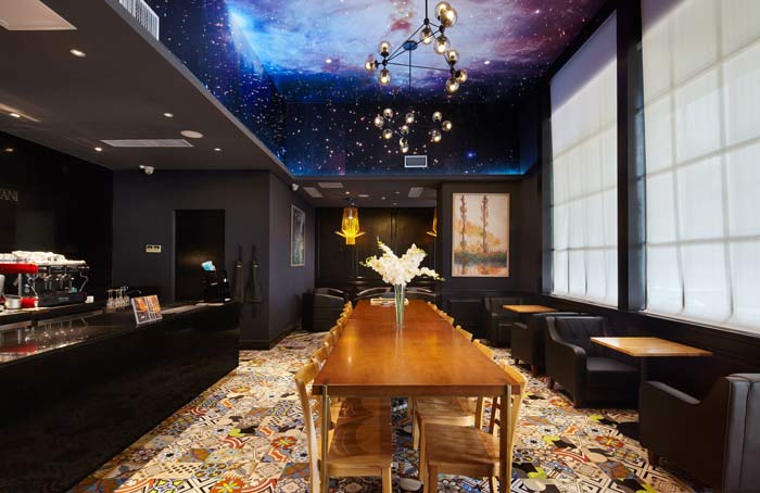 特色風(fēng)格咖啡廳二樓前臺裝修設(shè)計(jì)案例效果圖