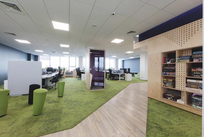 網(wǎng)絡(luò)游戲開發(fā)商辦公區(qū)域辦公室裝修設(shè)計案例