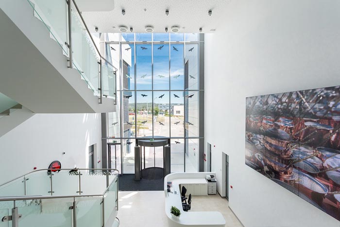 軟件開(kāi)發(fā)公司辦公室大廳裝修設(shè)計(jì)案例效果圖