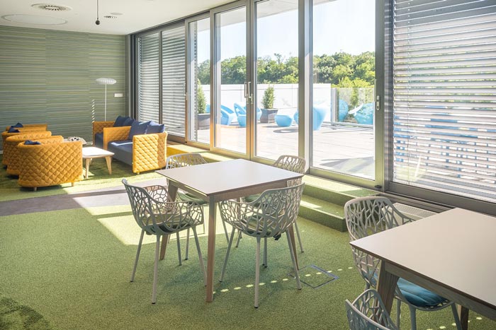 軟件開(kāi)發(fā)公司辦公室休息區(qū)域裝修設(shè)計(jì)案例效果圖