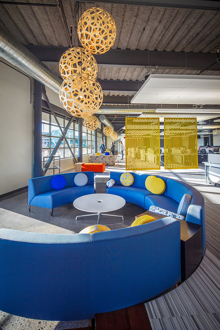 LOFT風格辦公室交流區(qū)設計效果圖