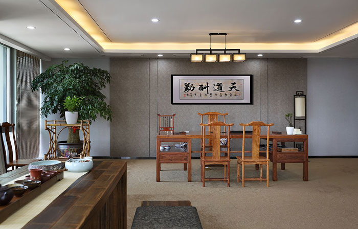 機(jī)電公司董事長(zhǎng)辦公室裝修設(shè)計(jì)實(shí)景圖