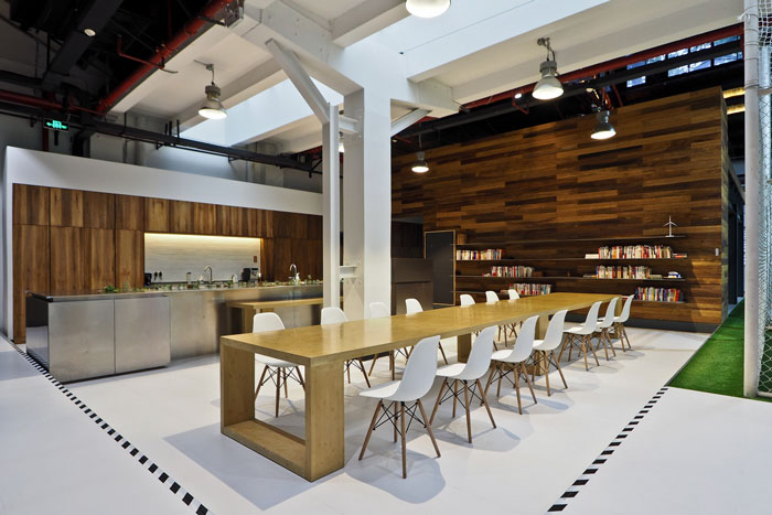 實業(yè)投資公司辦公室茶水間裝修設(shè)計效果圖