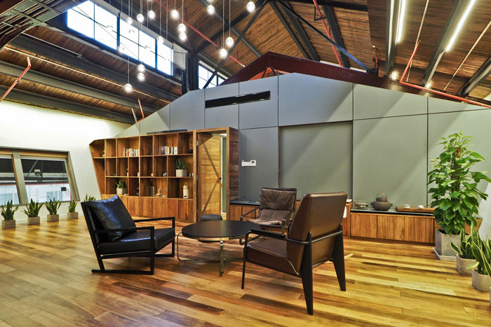 實業(yè)投資公司總經(jīng)理辦公室裝修設(shè)計效果圖