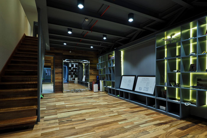 實業(yè)投資公司辦公室過道裝修設(shè)計效果圖