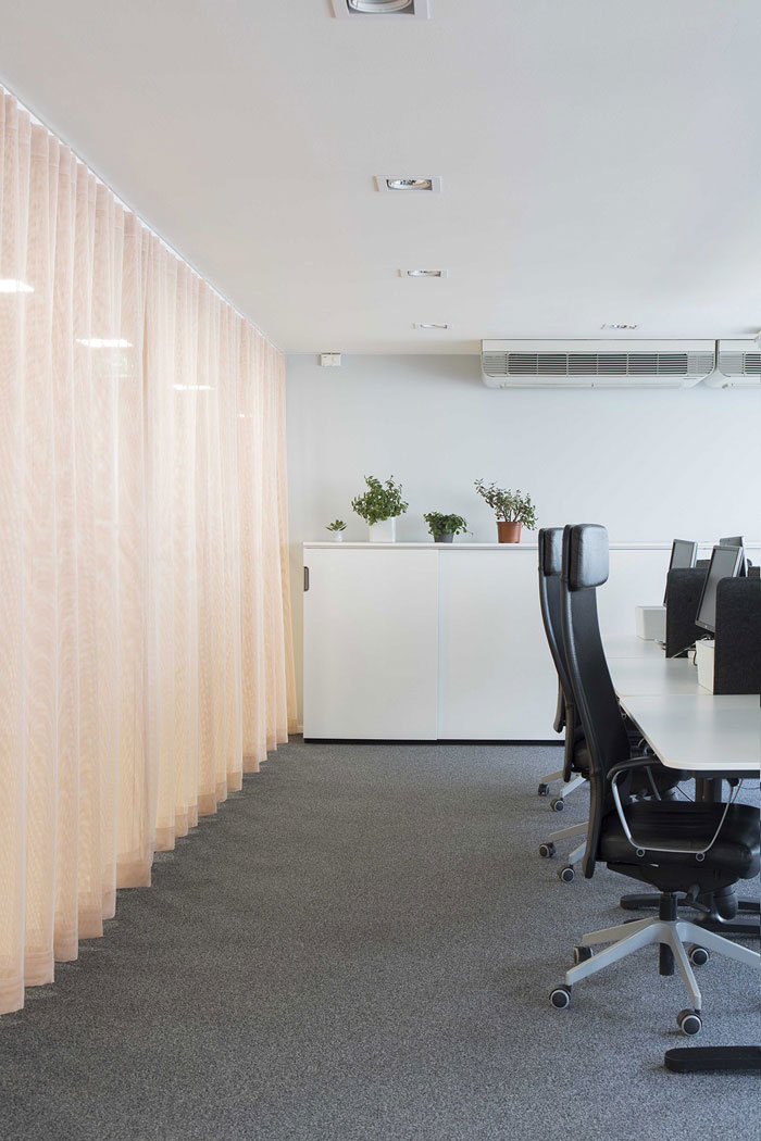 軟件公司辦公室辦公區(qū)裝修設計效果圖