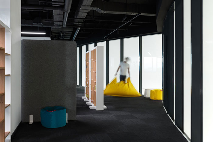 1100平方辦公室休息區(qū)裝修設計效果圖