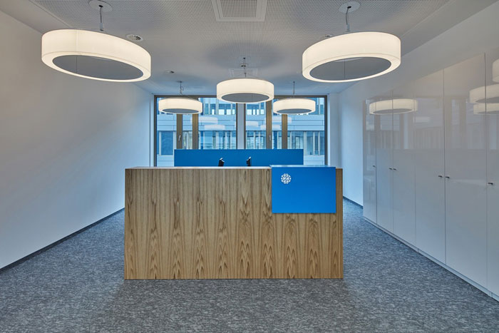 技術(shù)公司辦公室前臺裝修設(shè)計(jì)效果圖