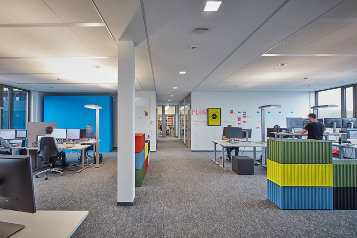 技術(shù)公司辦公室辦公區(qū)裝修設(shè)計(jì)效果圖