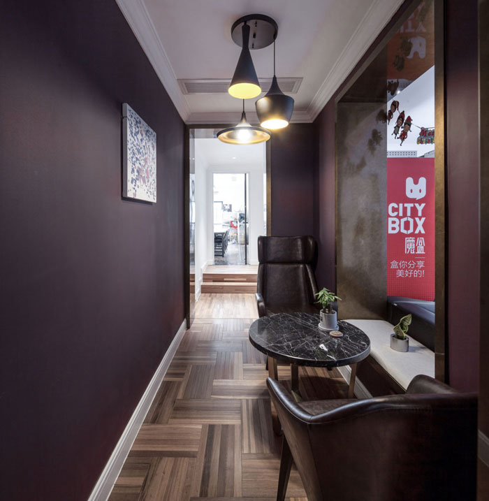 分公司辦公室接待區(qū)裝修設(shè)計效果圖