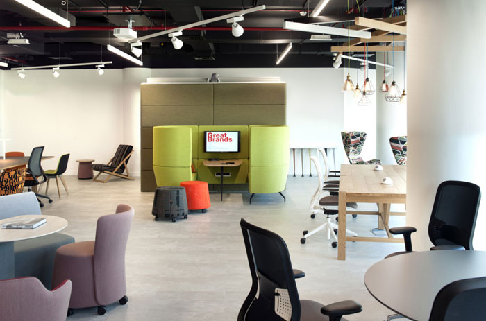 廠家辦公室接待區(qū)裝修設計效果圖