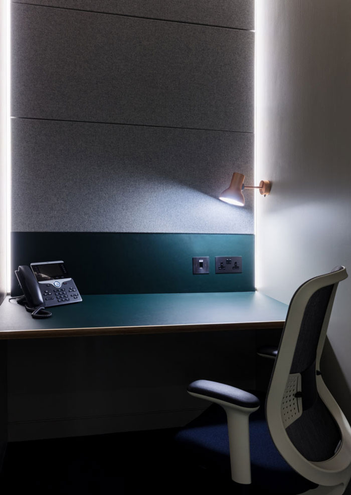 金融機構辦公室電話區(qū)裝修設計效果圖