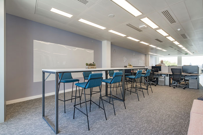 互聯(lián)網(wǎng)金融公司辦公室裝修設計效果圖