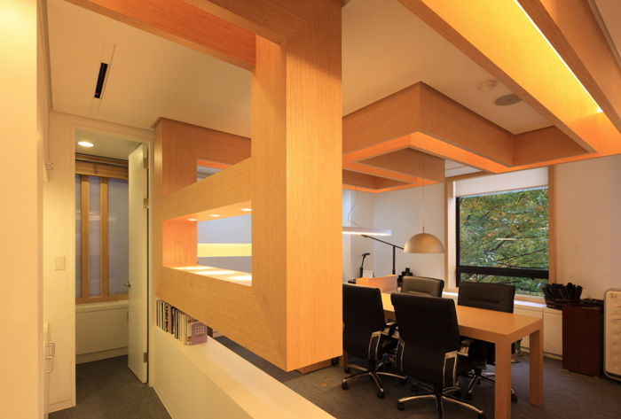 家具廠辦公室獨(dú)立辦公區(qū)裝修設(shè)計效果圖