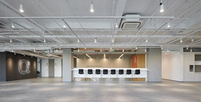 科技辦公樓多功能展廳裝修設(shè)計效果圖