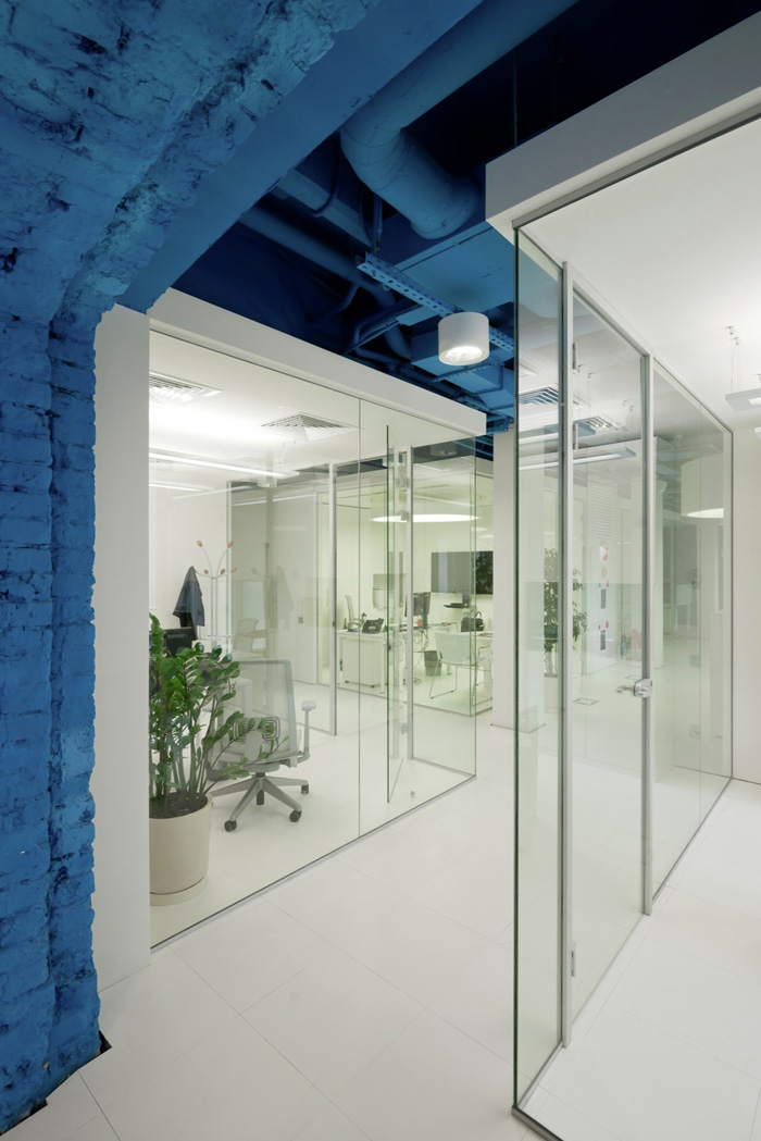 傳媒辦公室隔斷裝修設(shè)計效果圖