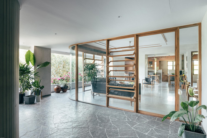 500平方事務(wù)所入口過(guò)道裝修設(shè)計(jì)效果圖