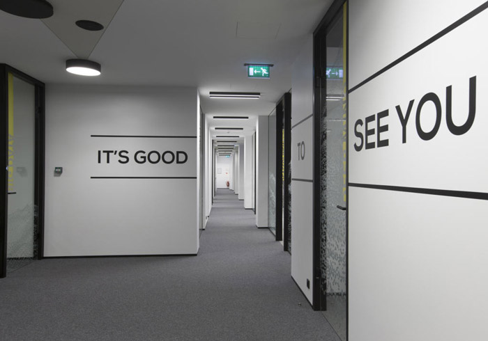 電子科技公司過道裝修設(shè)計效果圖