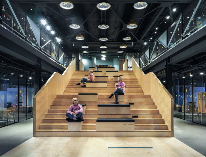 共享辦公空間公共區(qū)域裝修設(shè)計效果圖