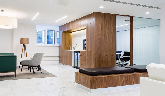 現(xiàn)代風(fēng)格辦公室過(guò)道裝修效果圖