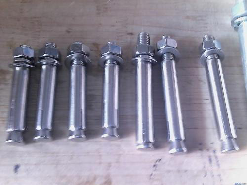 膨脹螺栓材質(zhì)效果圖