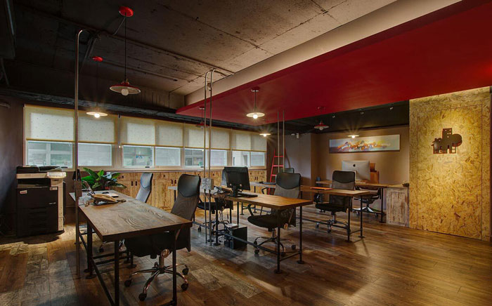 復古辦公室辦公區(qū)設(shè)計效果圖