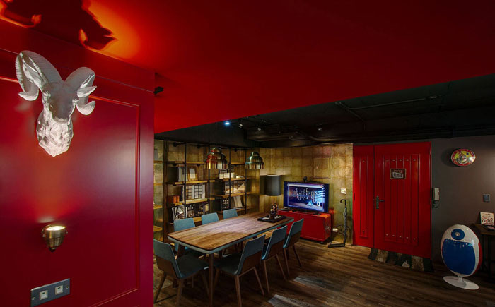 復古辦公室會議室設(shè)計效果圖