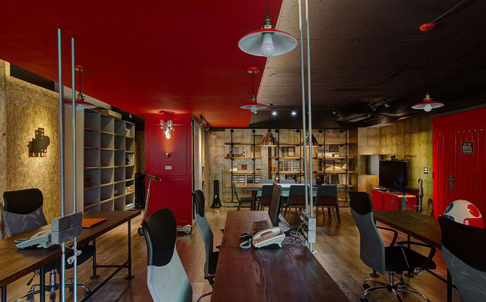 復古辦公室辦公區(qū)設(shè)計效果圖