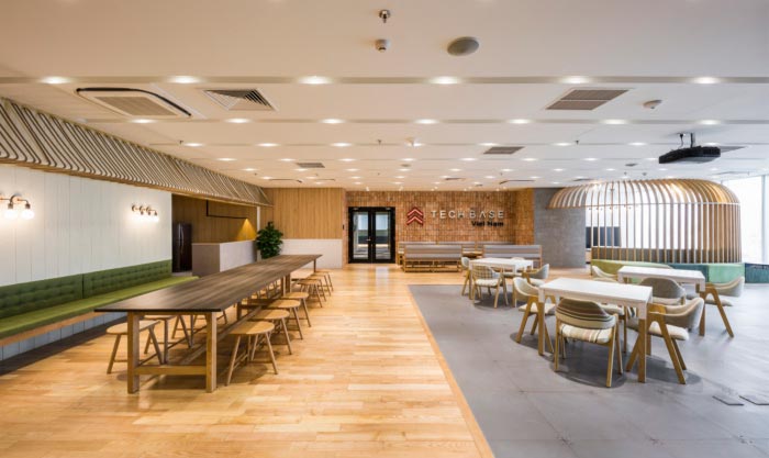 開發(fā)中心前臺(tái)裝修設(shè)計(jì)效果圖