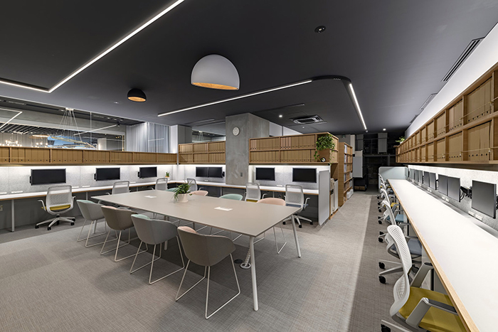 1600方現(xiàn)代風(fēng)展廳和辦公室設(shè)計